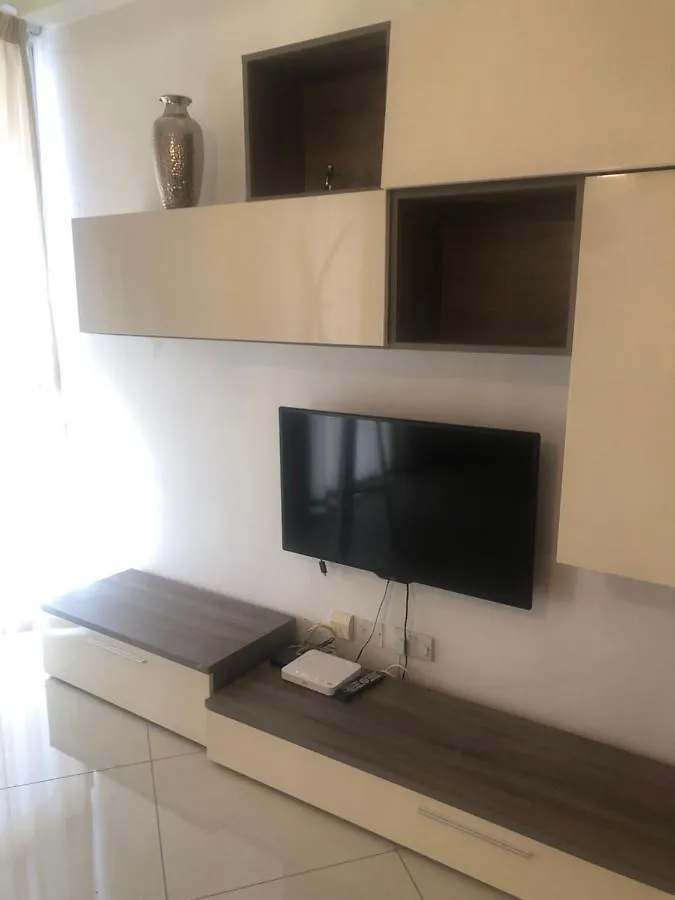Homestay Camera Centrale A Pochi Passi Da Paceville E San Giuliano Is-Swieqi