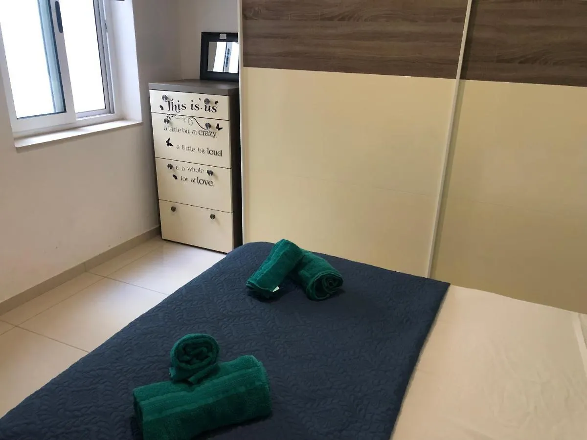 Homestay Camera Centrale A Pochi Passi Da Paceville E San Giuliano Is-Swieqi